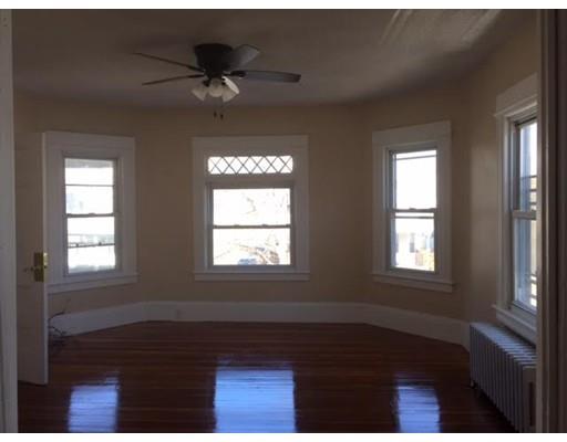 53 Wilmont St, Springfield, MA 01108 photo 5