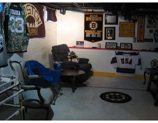 103 Hood St, Springfield, MA 01109 photo 13