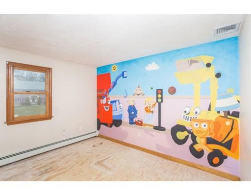 61 Riverbrook Dr, Raynham, MA 02767 photo 25