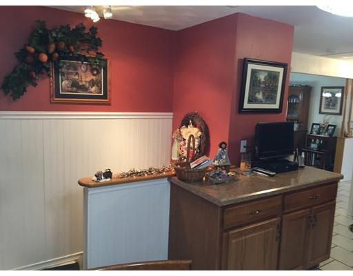 118 Leo Dr, Chicopee, MA 01020 photo 9