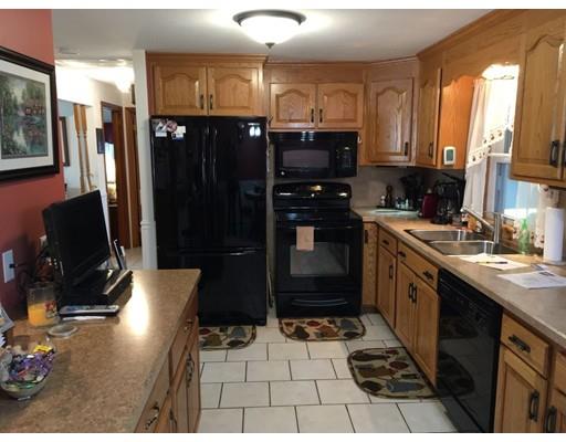 118 Leo Dr, Chicopee, MA 01020 photo 7