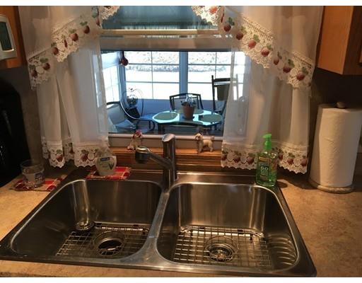 118 Leo Dr, Chicopee, MA 01020 photo 12