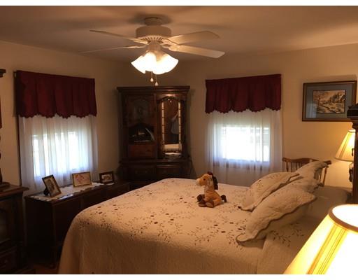 118 Leo Dr, Chicopee, MA 01020 photo 15