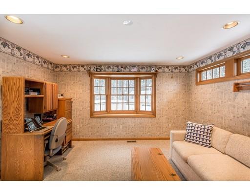 22 Jade Dr, Raynham, MA 02767 photo 14