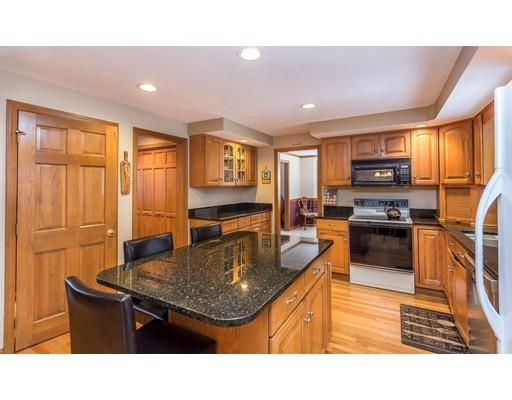 22 Jade Dr, Raynham, MA 02767 photo 10