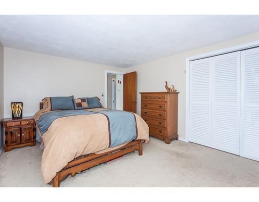 1367 Parker St, Springfield, MA 01129 photo 5