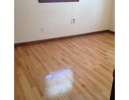 115 Butternut St, Springfield, MA 01128 photo 5