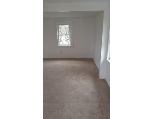 90 Kenberma St, Hull, MA 02045 photo 3