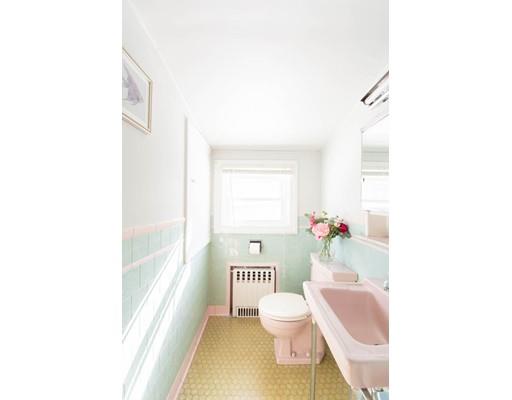 241 Freelove St, Fall River, MA 02720 photo 14