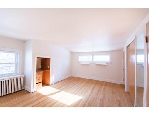 241 Freelove St, Fall River, MA 02720 photo 15