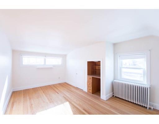 241 Freelove St, Fall River, MA 02720 photo 12