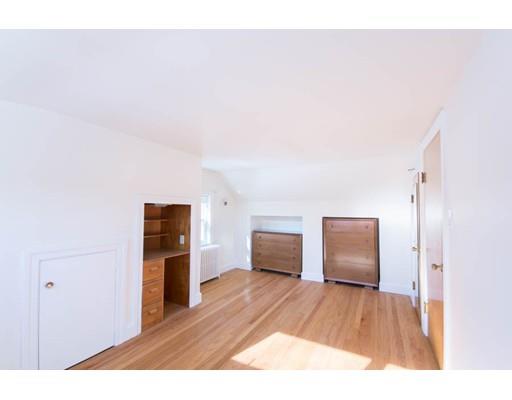 241 Freelove St, Fall River, MA 02720 photo 13