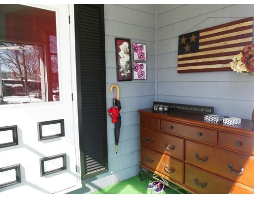 17 Fallon St, Lawrence, MA 01843 photo 4