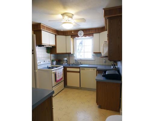 17 Fallon St, Lawrence, MA 01843 photo 13