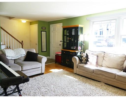 17 Fallon St, Lawrence, MA 01843 photo 9