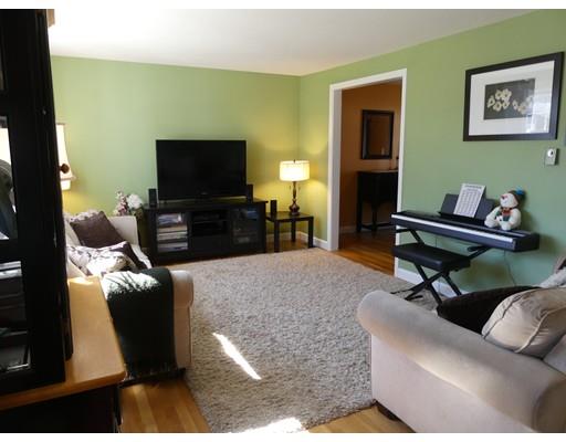 17 Fallon St, Lawrence, MA 01843 photo 7