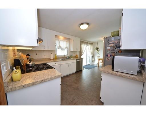 75 Phelps St, Easthampton, MA 01027 photo 11
