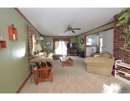 75 Phelps St, Easthampton, MA 01027 photo 16