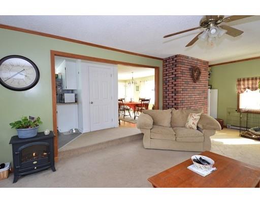 75 Phelps St, Easthampton, MA 01027 photo 14