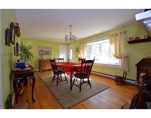 75 Phelps St, Easthampton, MA 01027 photo 6