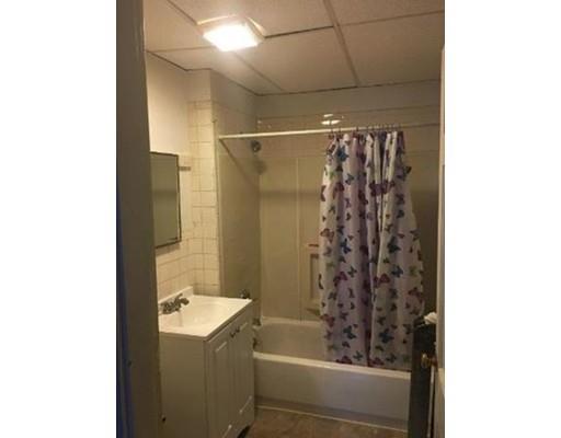 36 Shawmut St, Springfield, MA 01108 photo 8