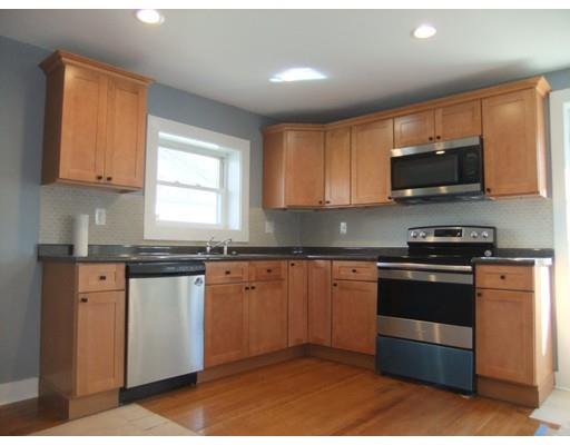 17 Abbey St, Chicopee, MA 01013 photo 5
