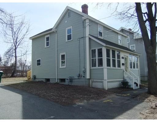 17 Abbey St, Chicopee, MA 01013 photo 3