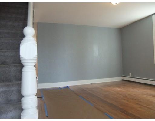 17 Abbey St, Chicopee, MA 01013 photo 10