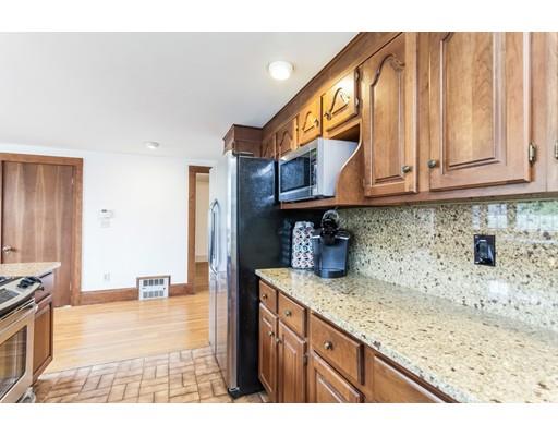 35 Pilgrim Rd, Marblehead, MA 01945 photo 8