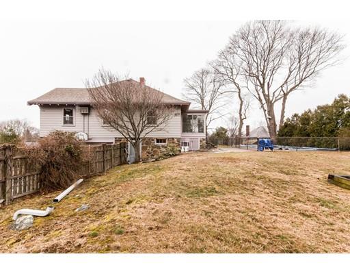 35 Pilgrim Rd, Marblehead, MA 01945 photo 23