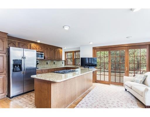 35 Pilgrim Rd, Marblehead, MA 01945 photo 6
