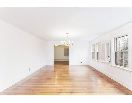 35 Pilgrim Rd, Marblehead, MA 01945 photo 7