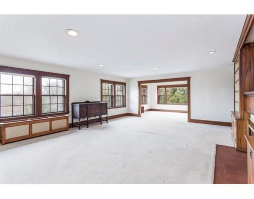 35 Pilgrim Rd, Marblehead, MA 01945 photo 11