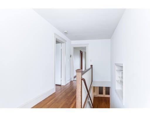 35 Pilgrim Rd, Marblehead, MA 01945 photo 10