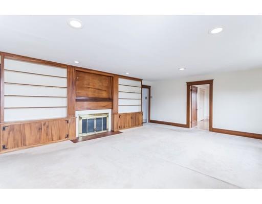 35 Pilgrim Rd, Marblehead, MA 01945 photo 12