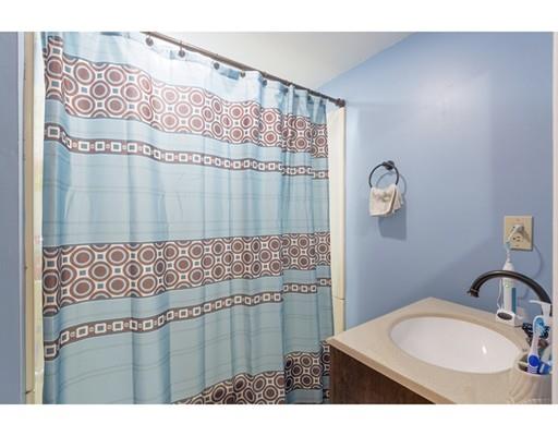 33 Pond St, Lynn, MA 01904 photo 8