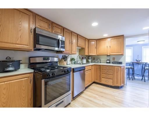33 Pond St, Lynn, MA 01904 photo 5