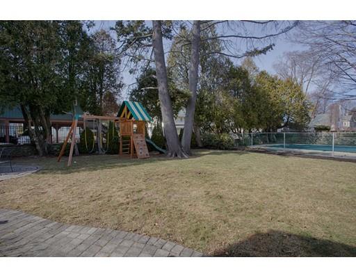 34 Poplar St, Danvers, MA 01923 photo 25
