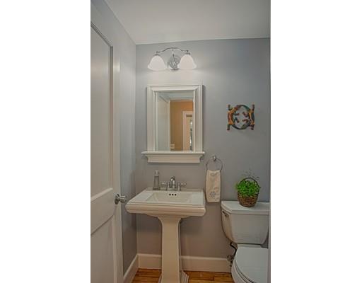 34 Poplar St, Danvers, MA 01923 photo 16