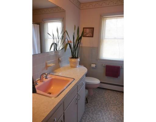 14 Crescent St, Easthampton, MA 01027 photo 13