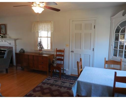 14 Crescent St, Easthampton, MA 01027 photo 8