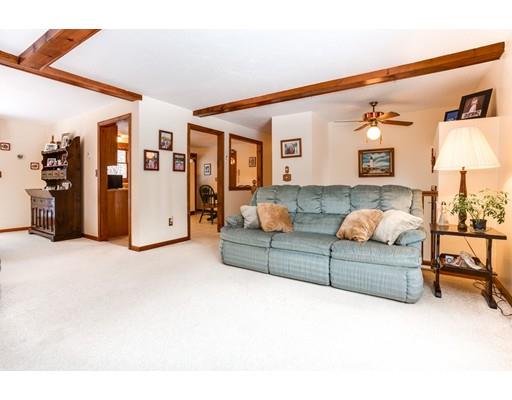 39 Cedar St, Douglas, MA 01516 photo 5