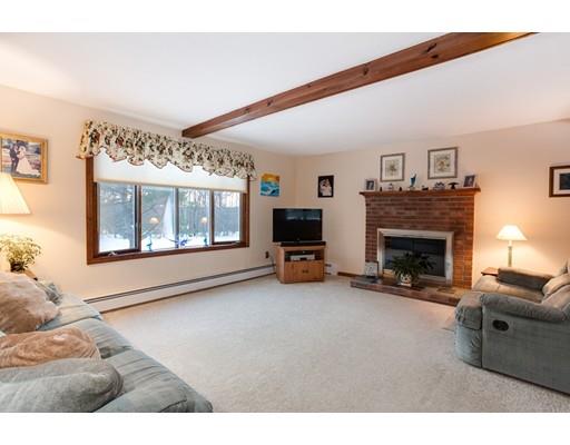 39 Cedar St, Douglas, MA 01516 photo 3