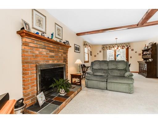 39 Cedar St, Douglas, MA 01516 photo 4