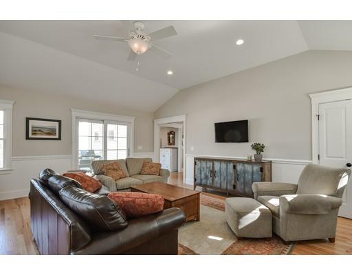 32 High St, Needham, MA 02494 photo 14