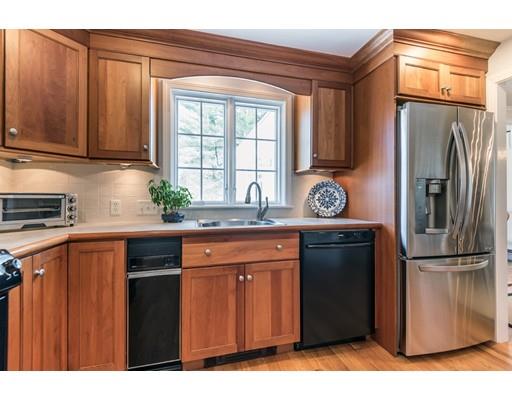 8 Elysian Dr, Andover, MA 01810 photo 4
