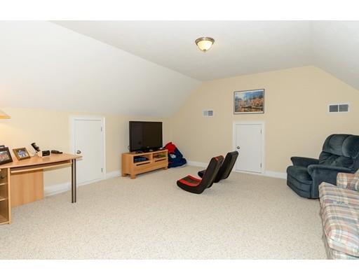 11 Robinwood Ave, Needham, MA 02492 photo 17