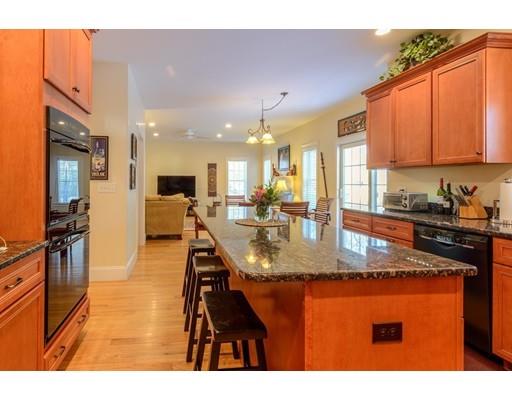 11 Robinwood Ave, Needham, MA 02492 photo 4