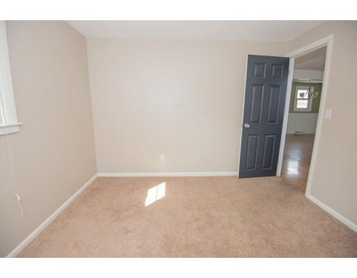 30 Gordon St, Worcester, MA 01604 photo 9