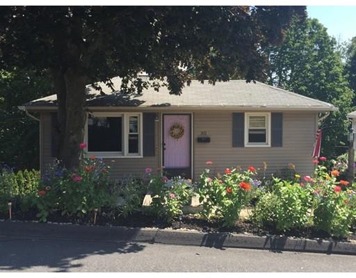 30 Gordon St, Worcester, MA 01604 photo 1